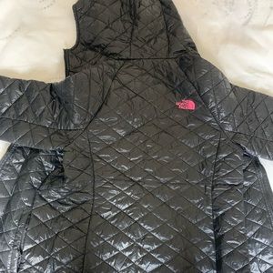 BLACK NORTH FACE JACKET